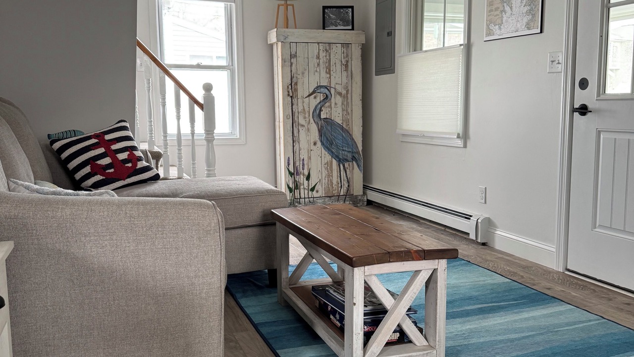 Photo of Livingroom in Pocasset