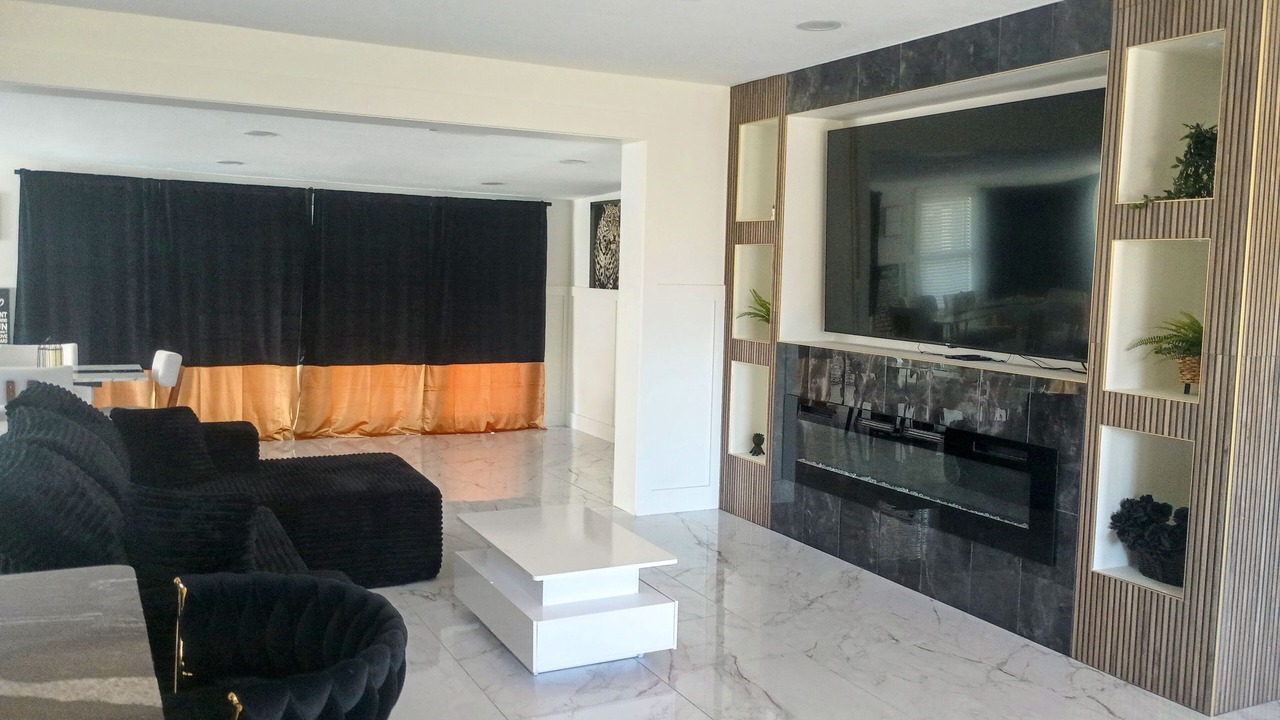 Photo of Livingroom in Shore Acres