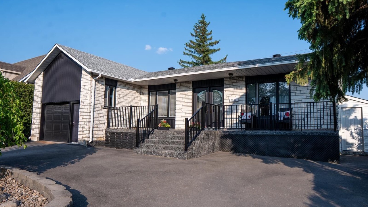 Photo of Outdoor in Laval