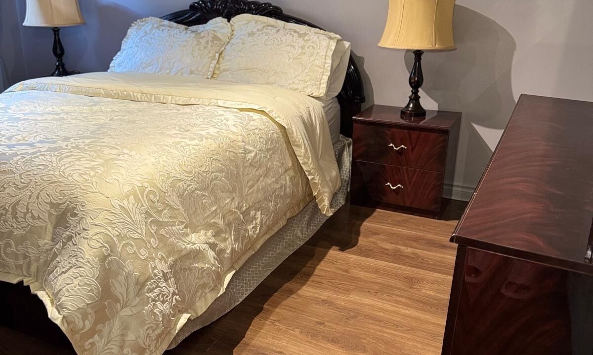 Photo of Bedroom in Laval