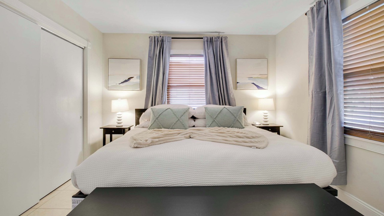 Photo of Bedroom in Flamingo Parks