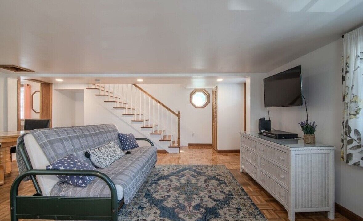 Photo of Livingroom in Camp Ellis