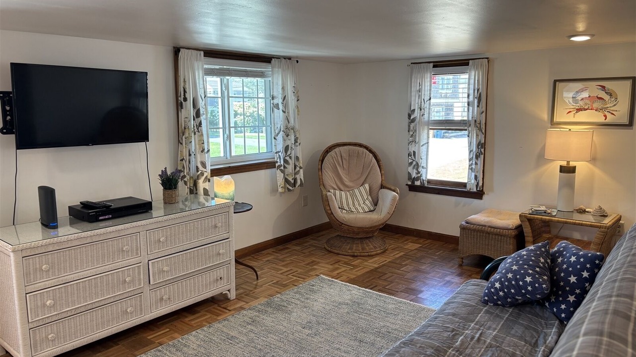 Photo of Livingroom in Camp Ellis