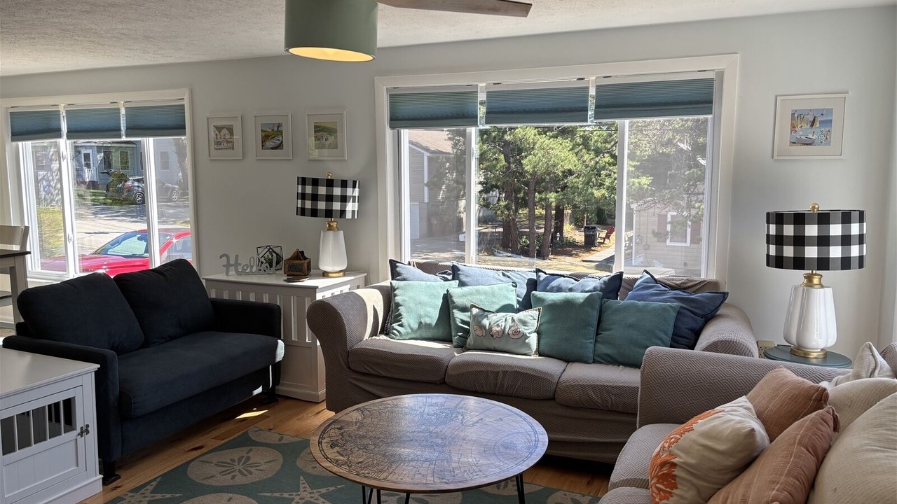 Photo of Livingroom in Camp Ellis