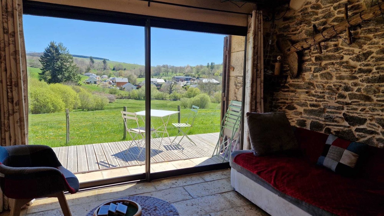 Photo of Livingroom in Vezins-de-Levezou