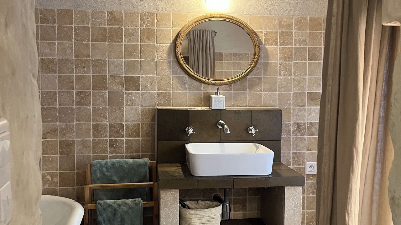 Photo of Bathroom in Montaren-et-Saint-Mediers