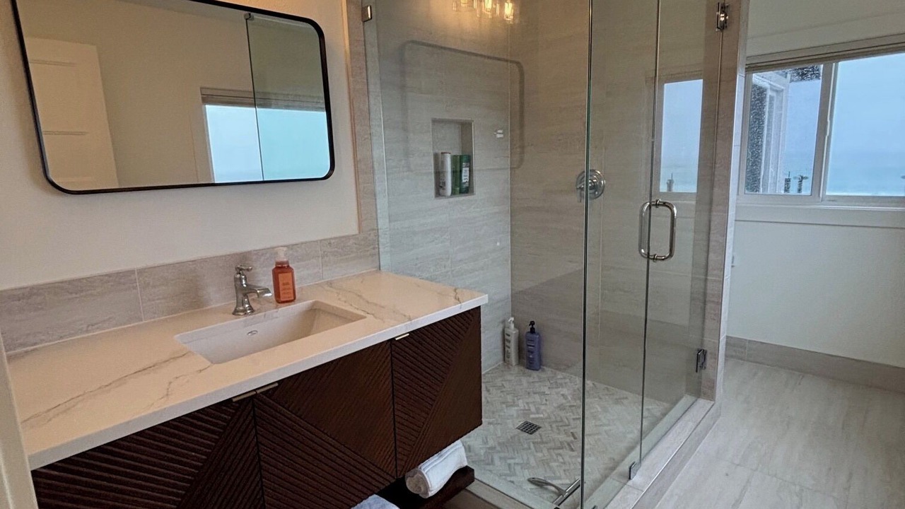 Photo of Bathroom in Nelscott