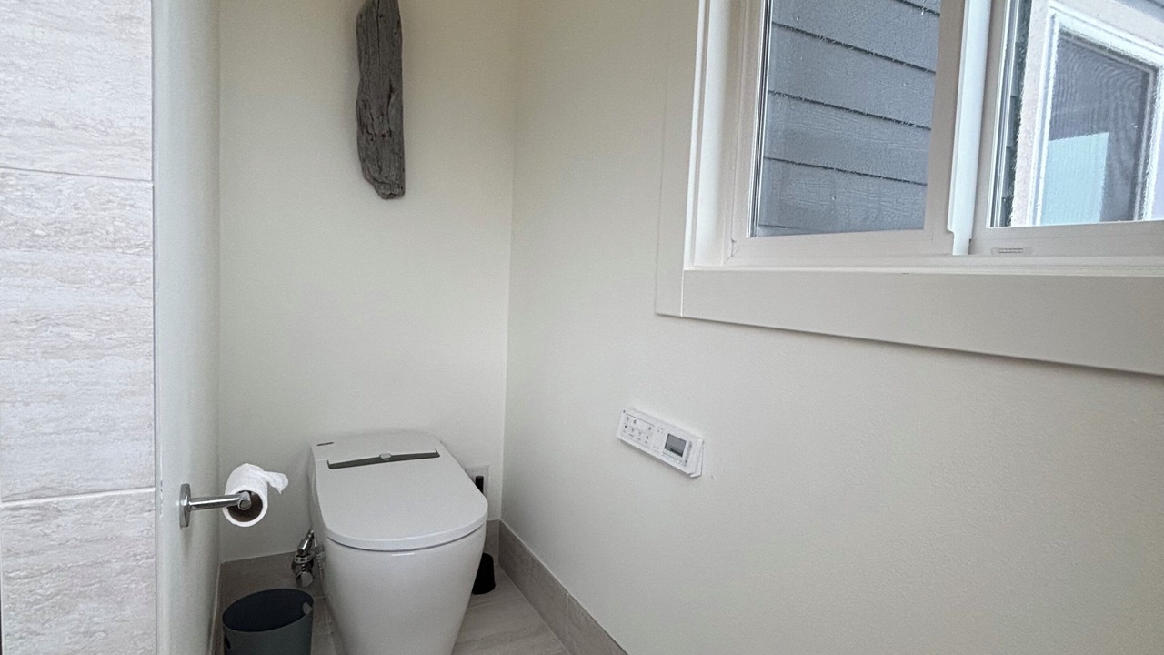 Photo of Bathroom in Nelscott