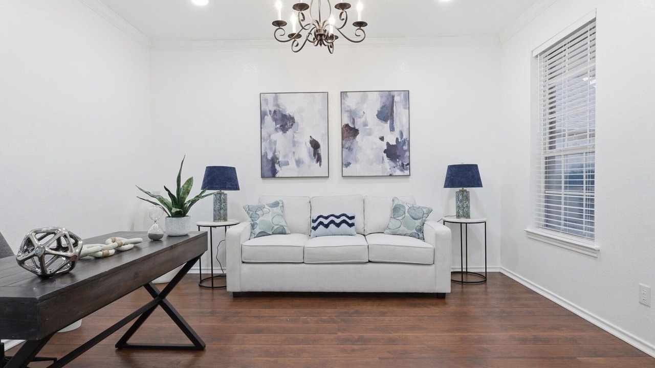 Photo of Livingroom in Burleson