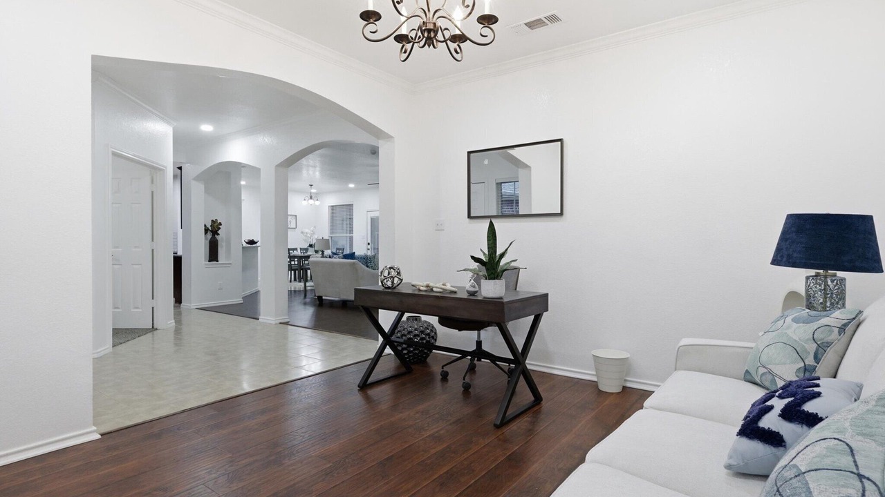 Photo of Livingroom in Burleson