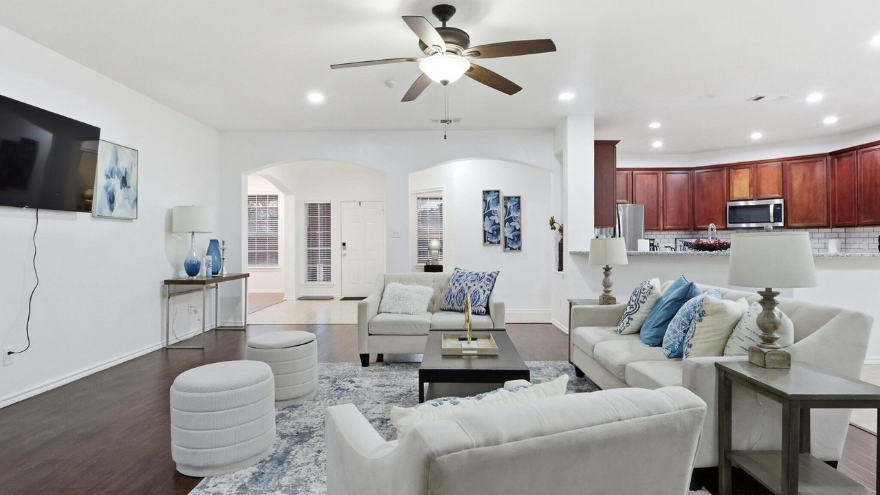 Photo of Livingroom in Burleson