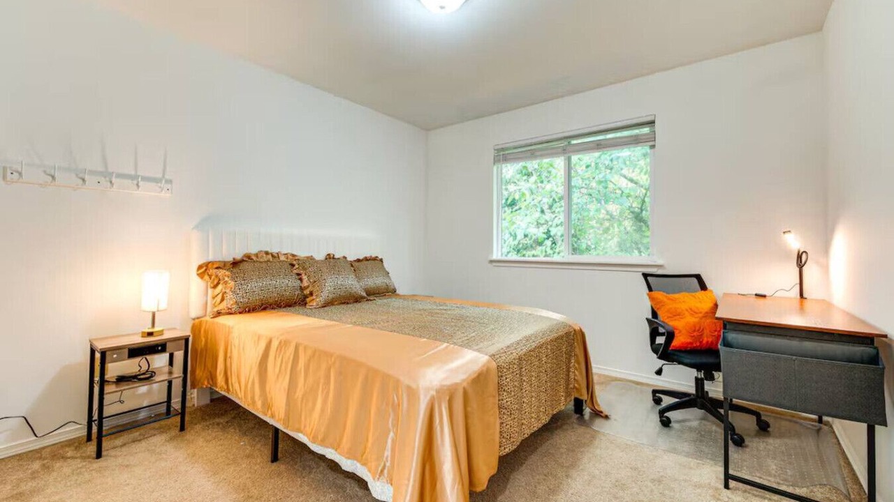 Photo of Bedroom in Redmond