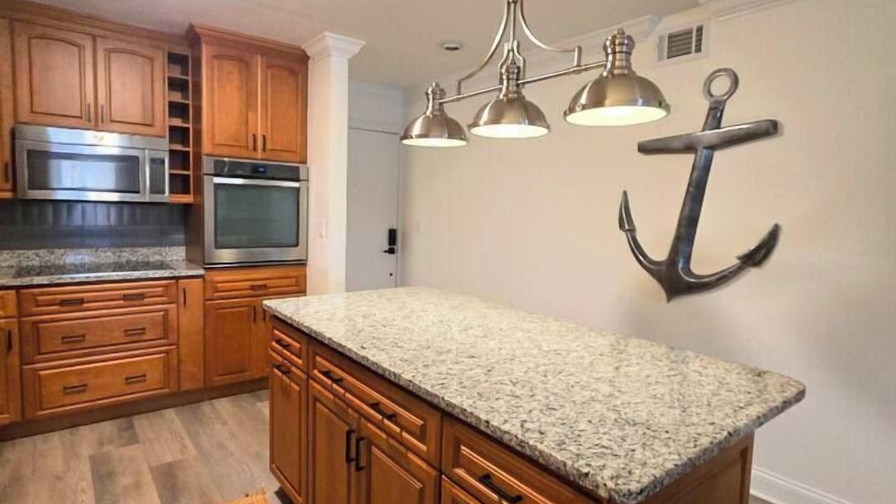 Photo of Kitchen in Astor