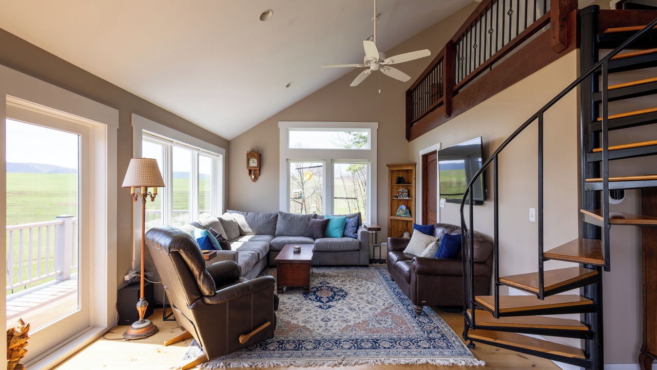 Photo of Livingroom in Spring Mills