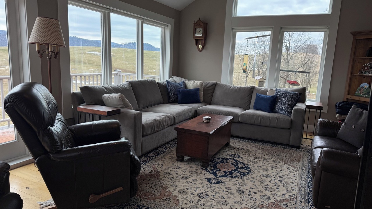 Photo of Livingroom in Spring Mills