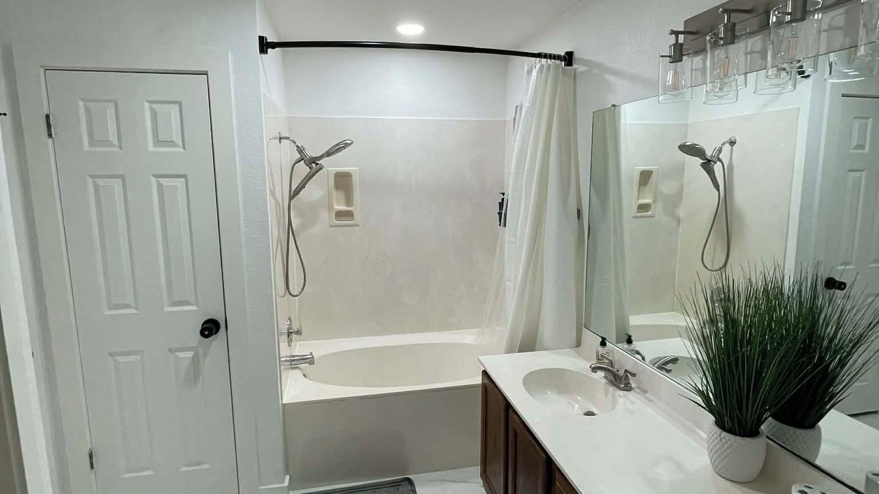 Photo of Bathroom in Parkwood