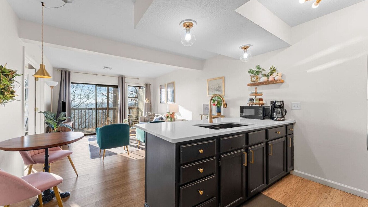 Photo of Others in Notch Estates