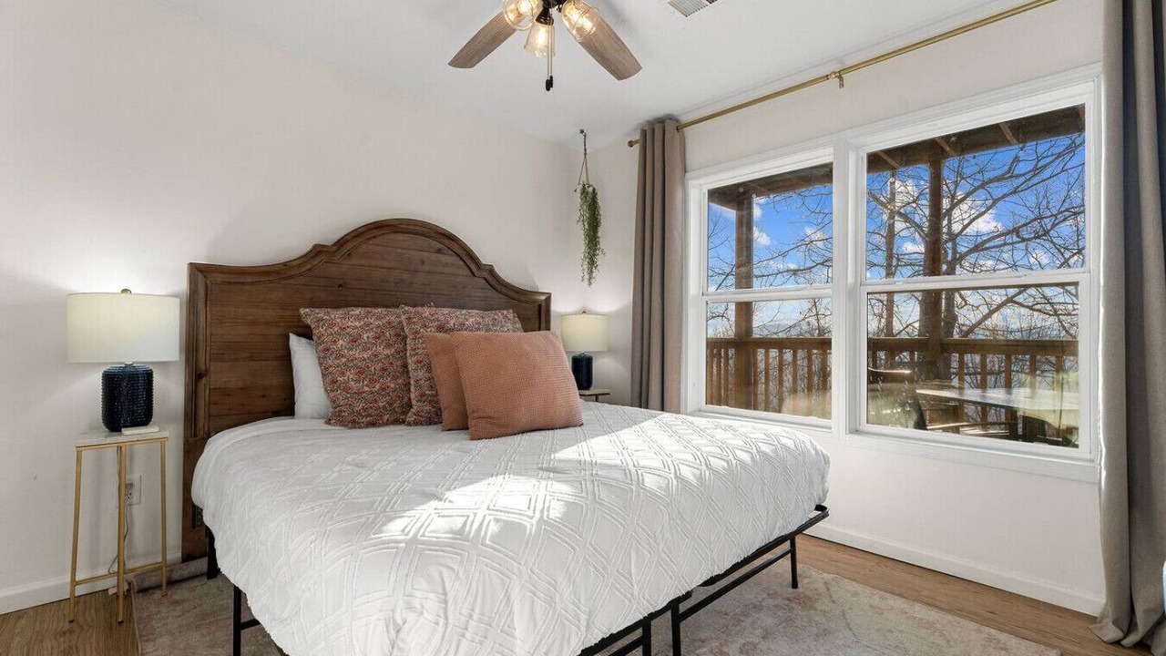 Photo of Others in Notch Estates