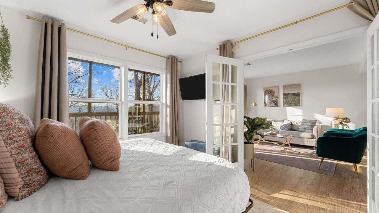 Photo of Others in Notch Estates