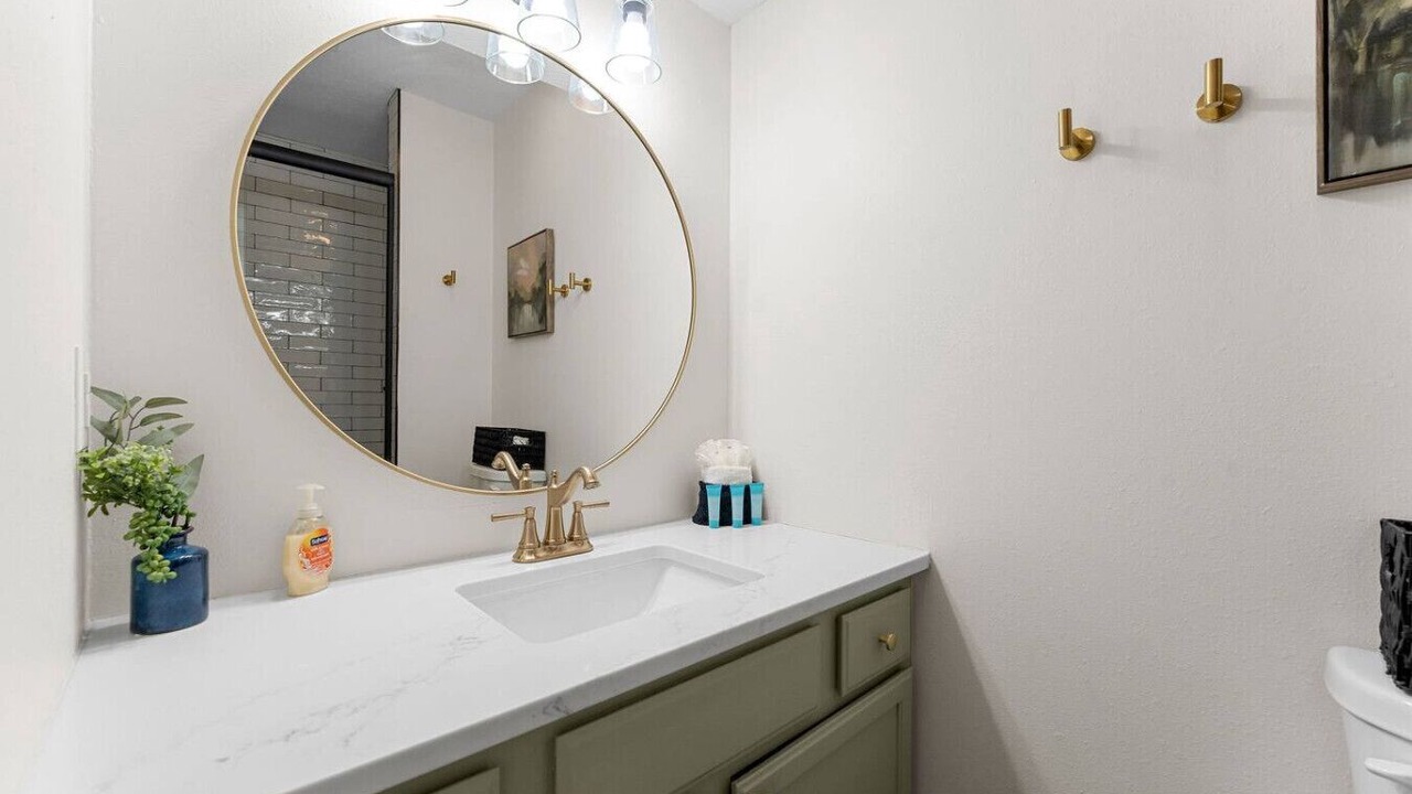 Photo of Bathroom in Notch Estates