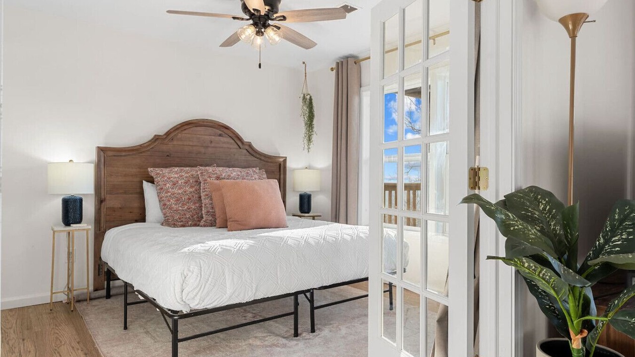 Photo of Others in Notch Estates
