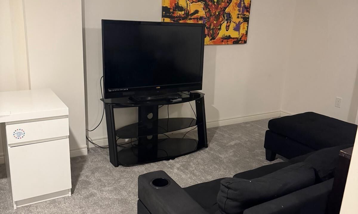 Photo of Livingroom in Durham Region