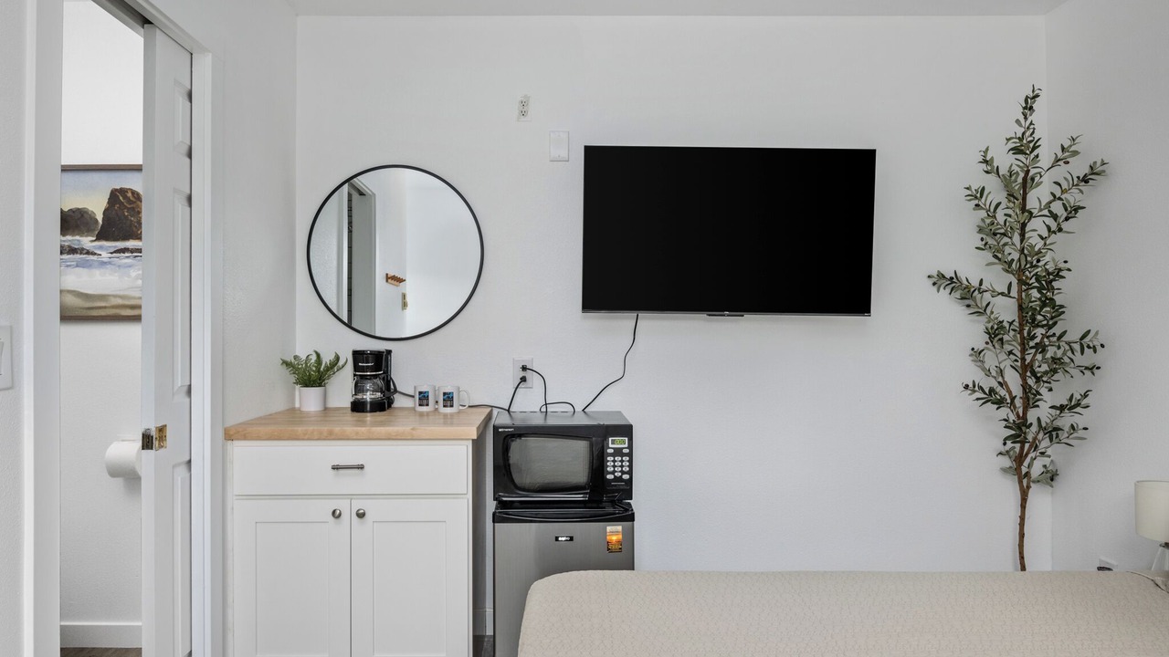Photo of Bedroom in Rockaway Beach
