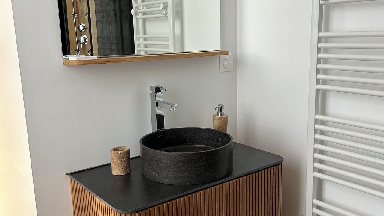 Photo of Bathroom in Quesmy