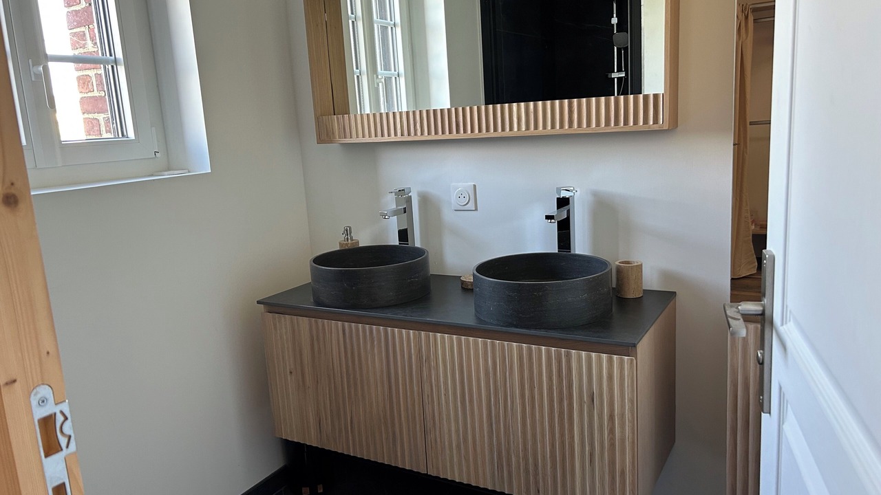 Photo of Bathroom in Quesmy