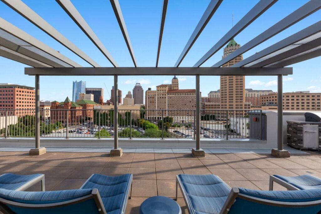 Photo of Patio Balcony in Arsenal