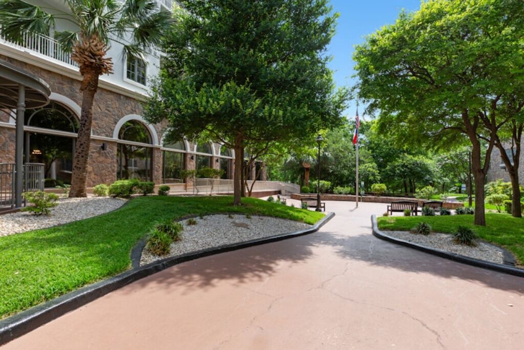 Photo of Outdoor in Arsenal