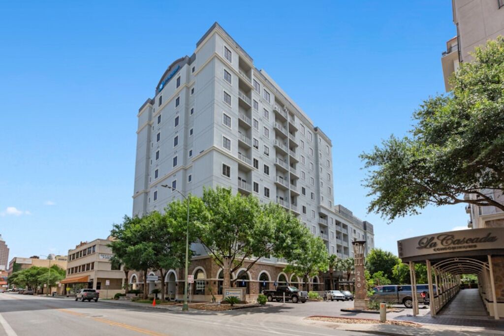 Photo of Outdoor in Arsenal