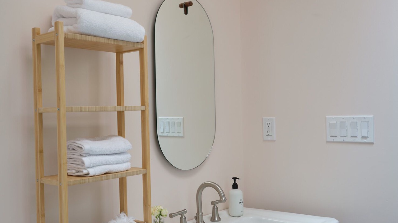 Photo of Bathroom in Canoncito