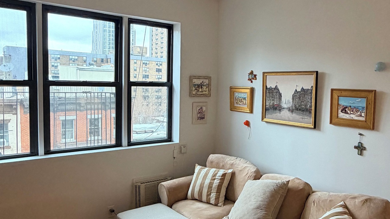 Photo of Livingroom in East Village