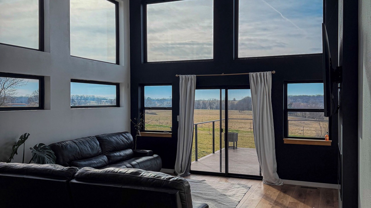 Photo of Livingroom in Ozark