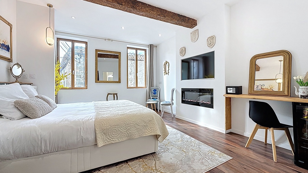Photo of Bedroom in Villepinte