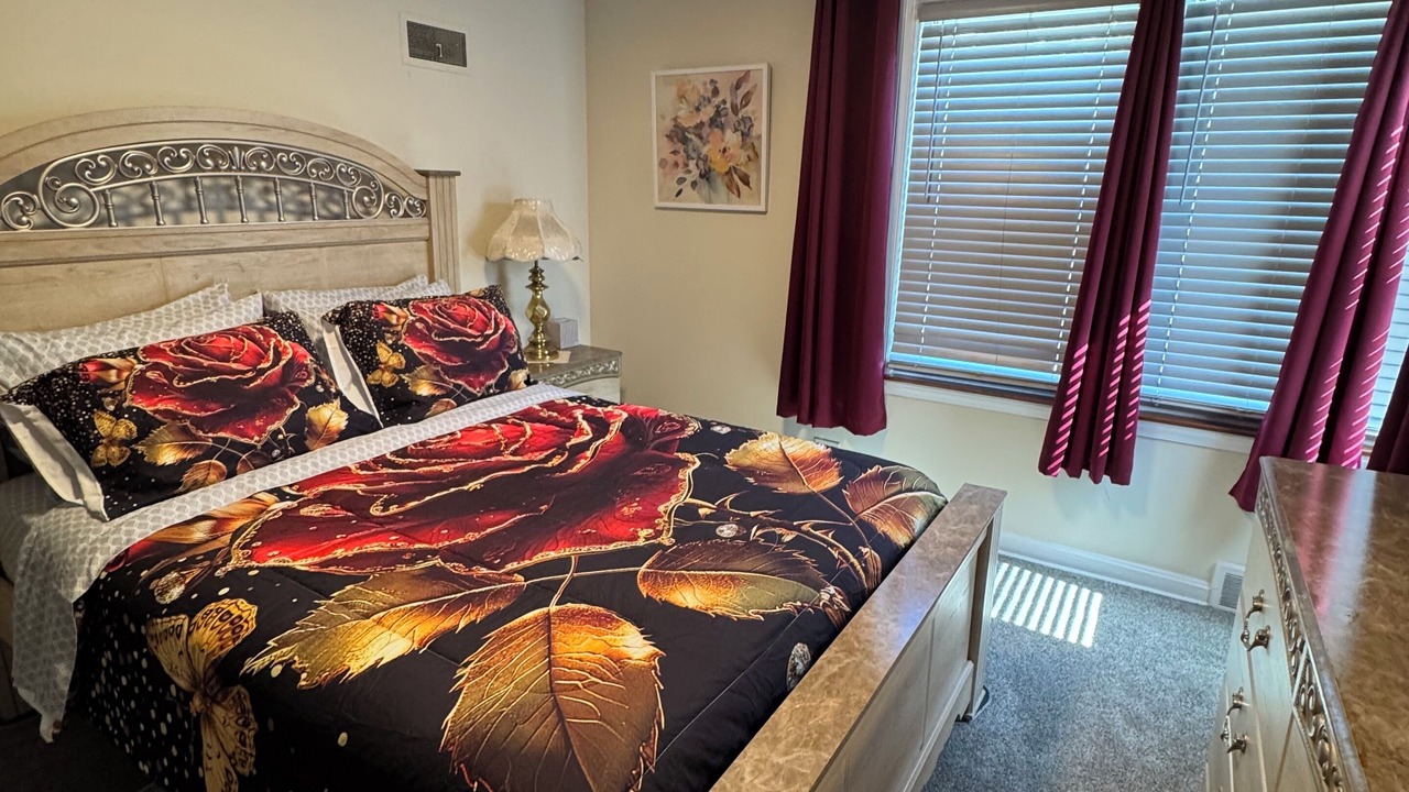Photo of Bedroom in Skokie