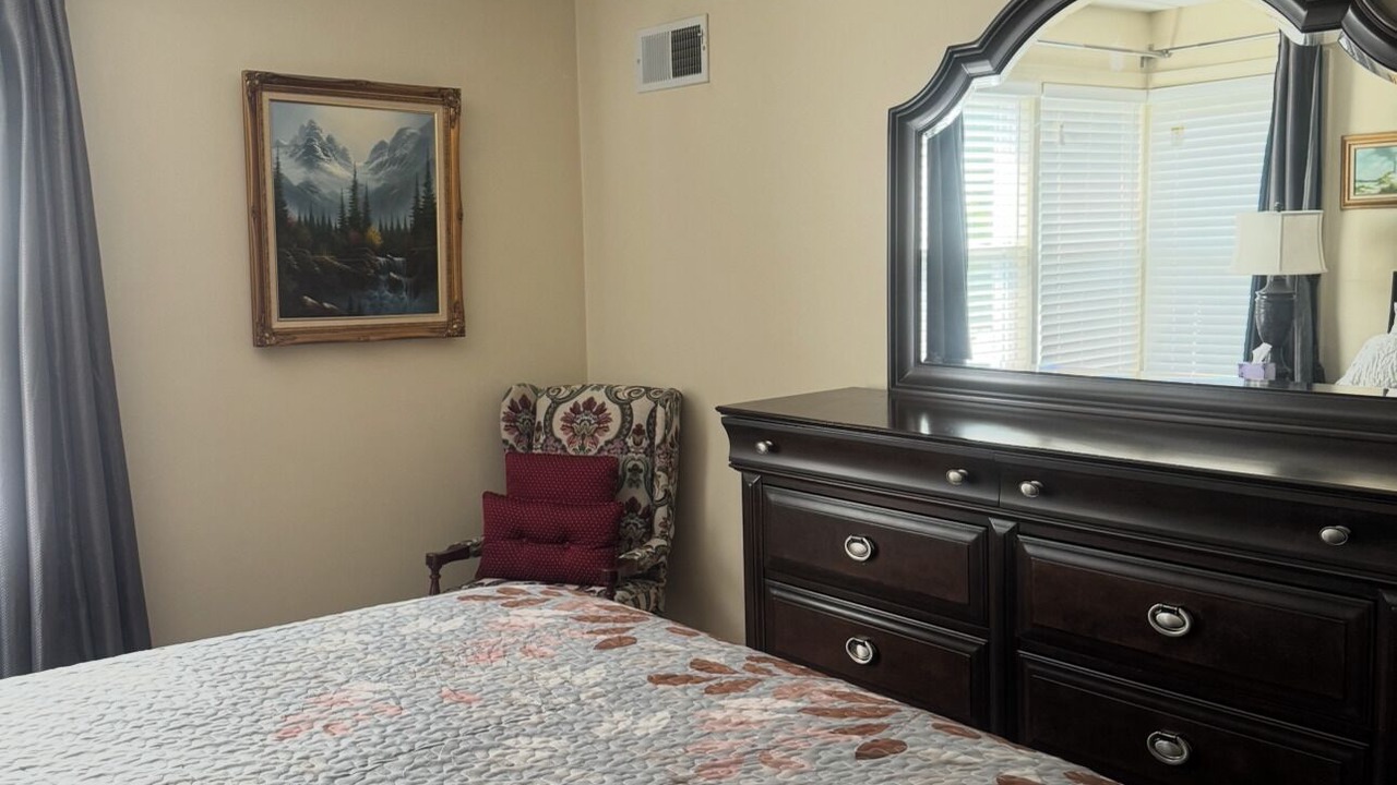Photo of Bedroom in Skokie