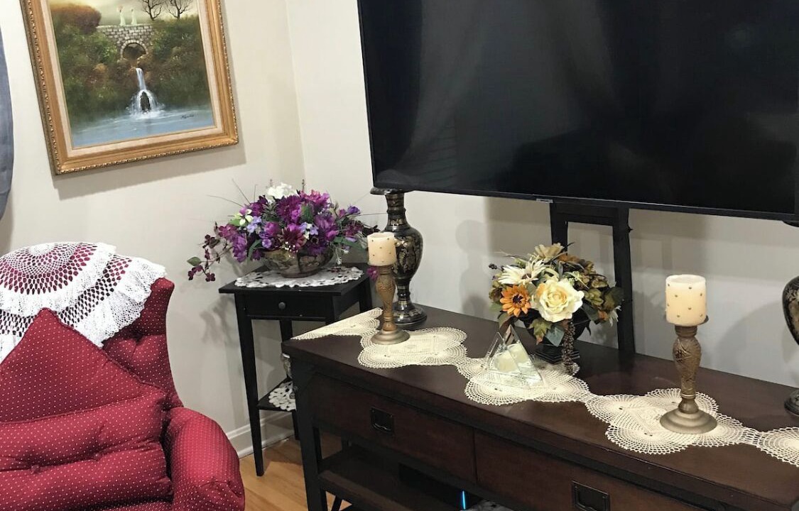 Photo of Livingroom in Skokie