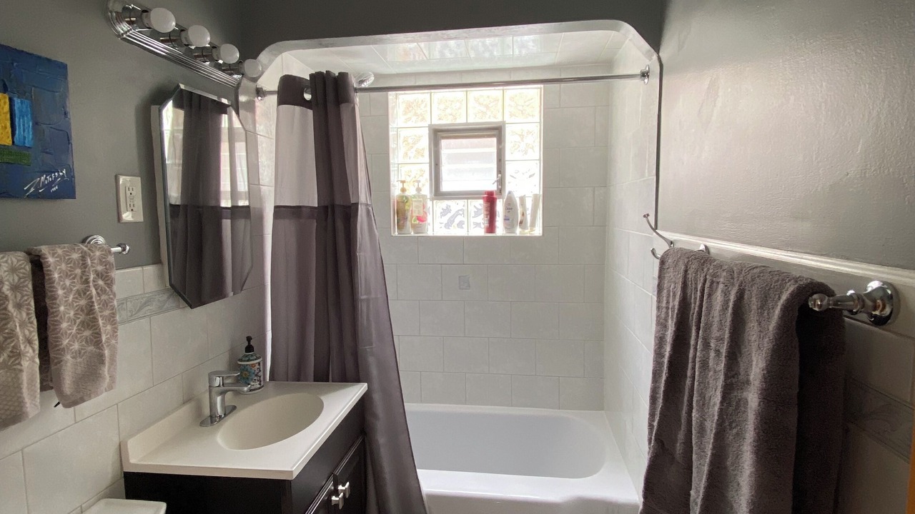 Photo of Bathroom in Skokie