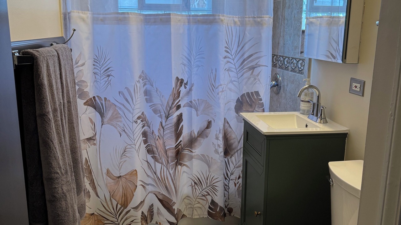 Photo of Bathroom in Skokie