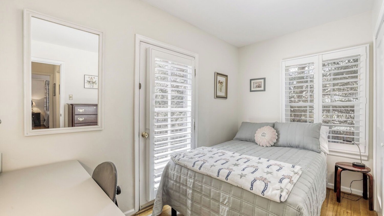 Photo of Bedroom in Ken Caryl