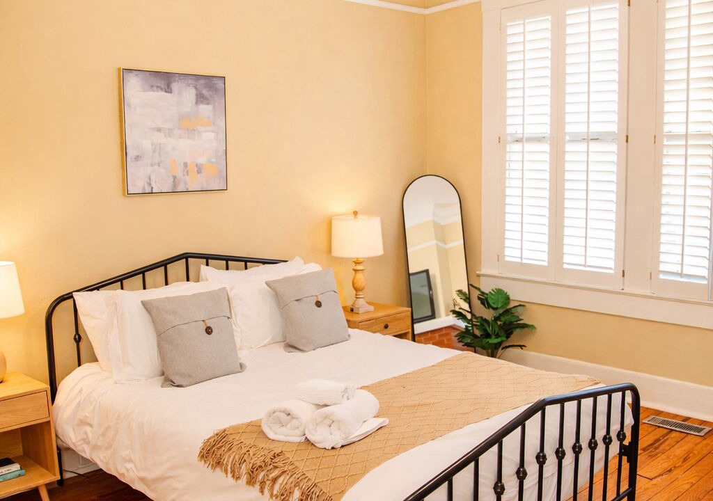 Photo of Bedroom in Valdosta