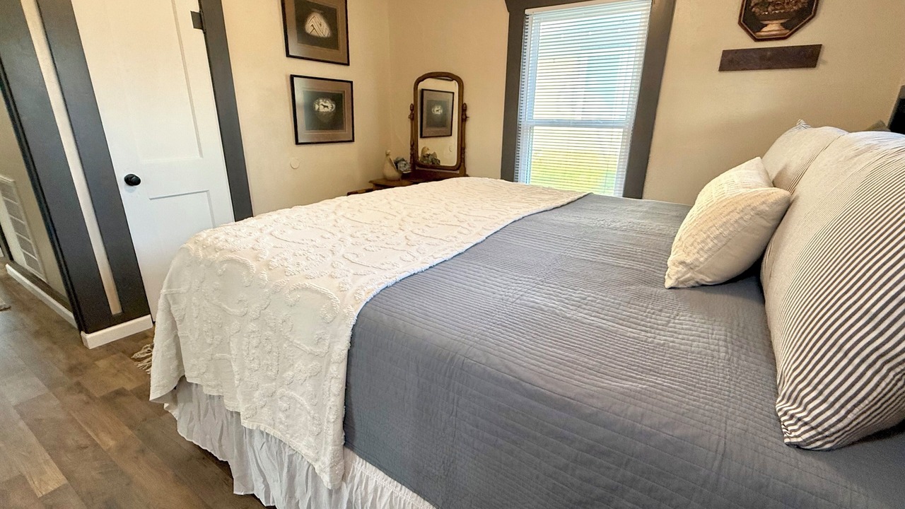 Photo of Bedroom in Ponca City