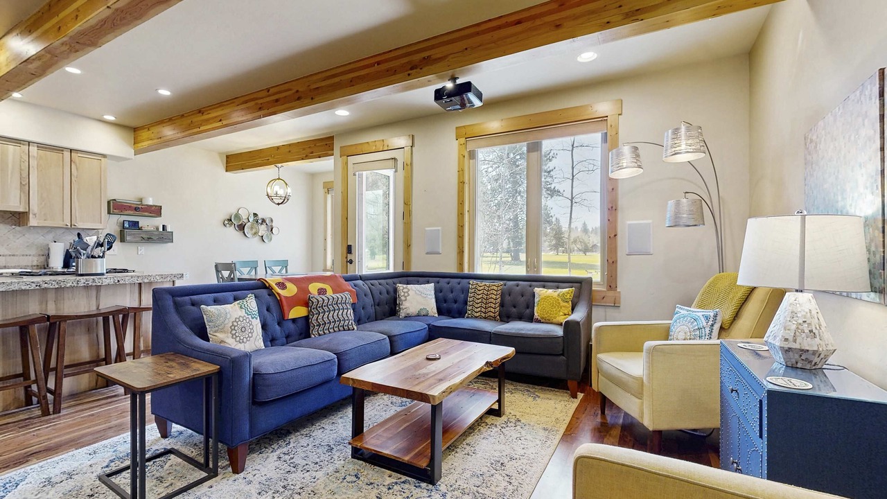 Photo of Livingroom in McCall