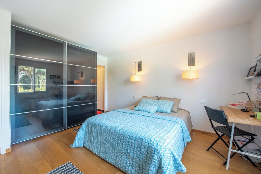 Photo of Bedroom in Gassin