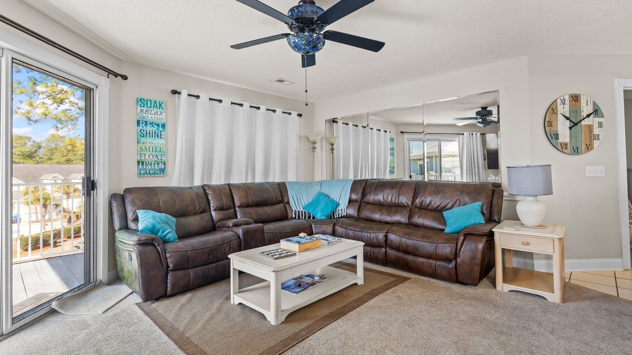Photo of Livingroom in Calabash