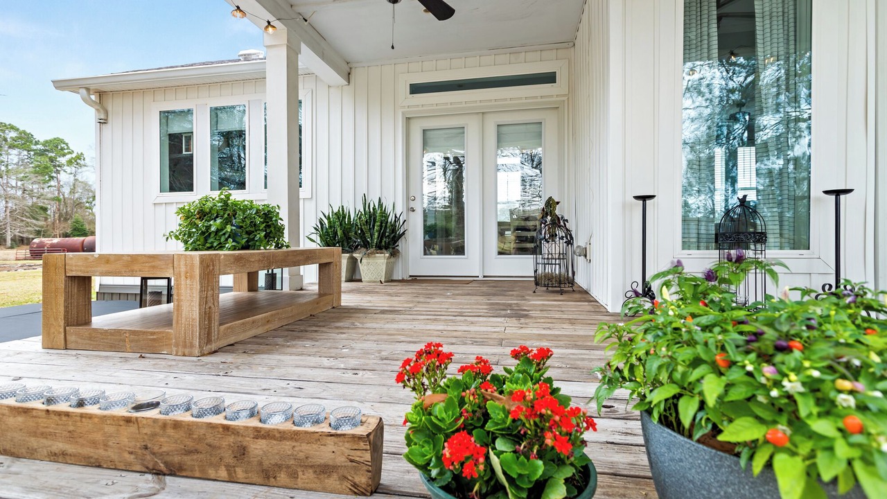 Photo of Patio Balcony in Voth