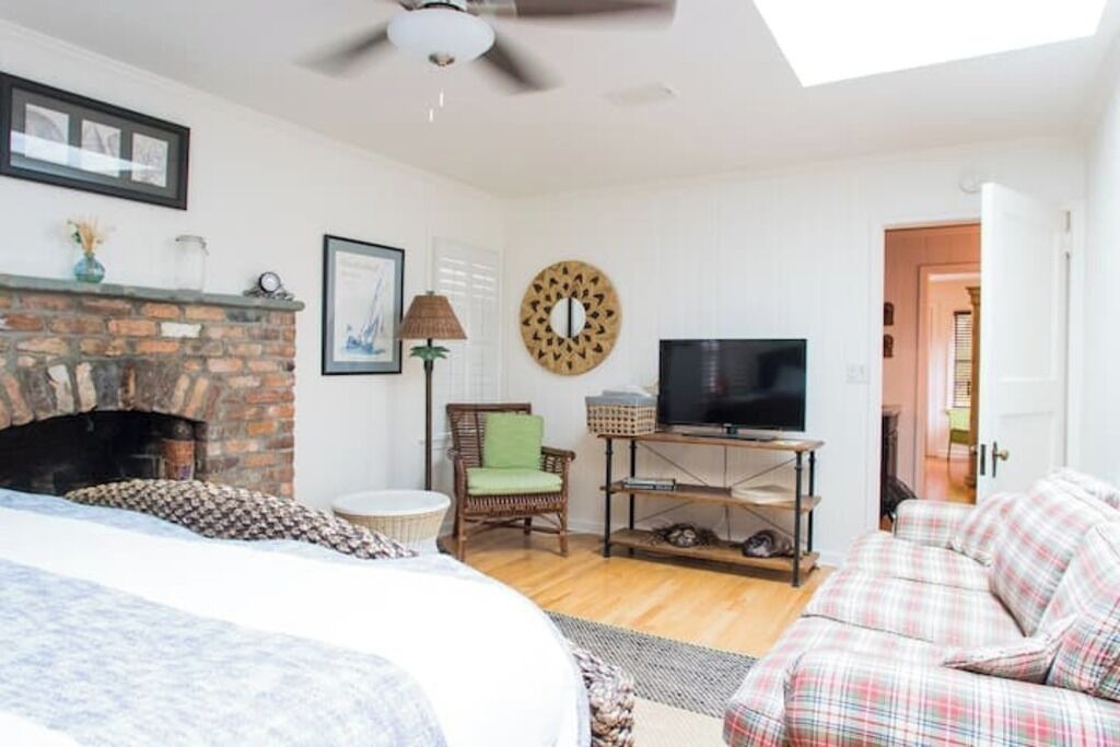 Photo of Bedroom in Downtown