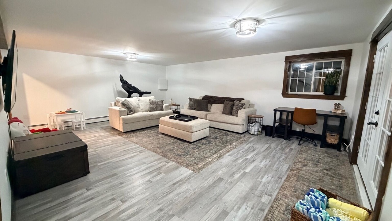 Photo of Livingroom in Ellsworth